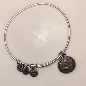 university of North Carolina bracelet